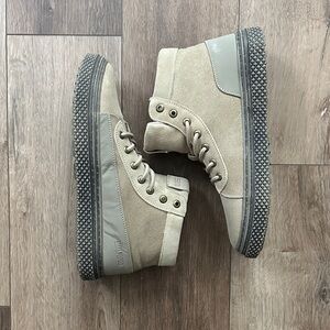 Brand New Never Been Worn Steve Madden size 13 Tan High-Top Sneakers